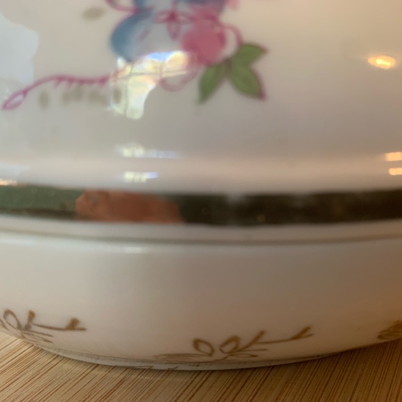 Porcelain Egg trinket box - Picture 2 of 10